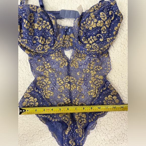 🌟🌟 EUC Victoria’s Secret Vtg Lace Lingerie Teddy - Picture 5 of 11